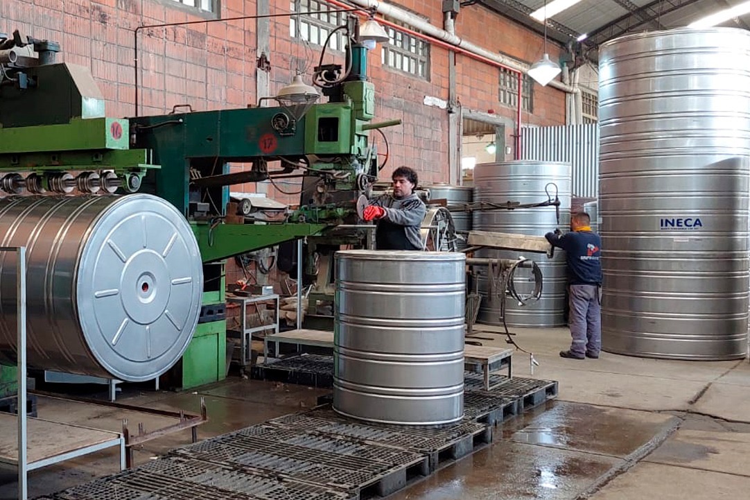 Fabricación de tanques de acero inoxidable
