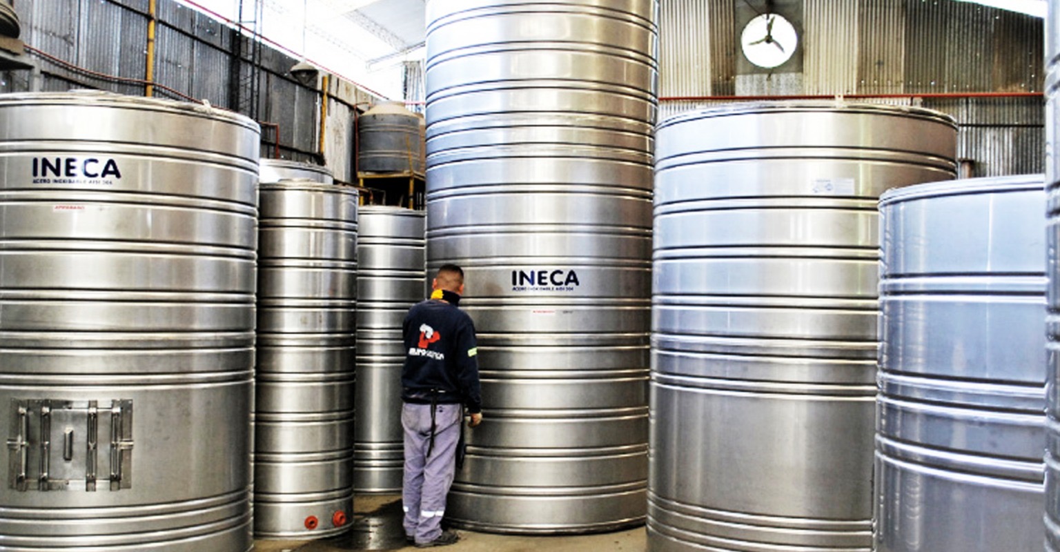Tanques de acero inoxidable INECA terminados